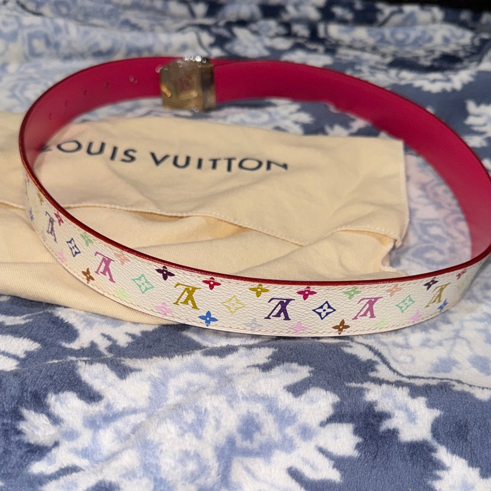 Louis Vuitton Murakami Women's or Men’s Belt. 80/32 in like new condition! - Picture 6 of 6